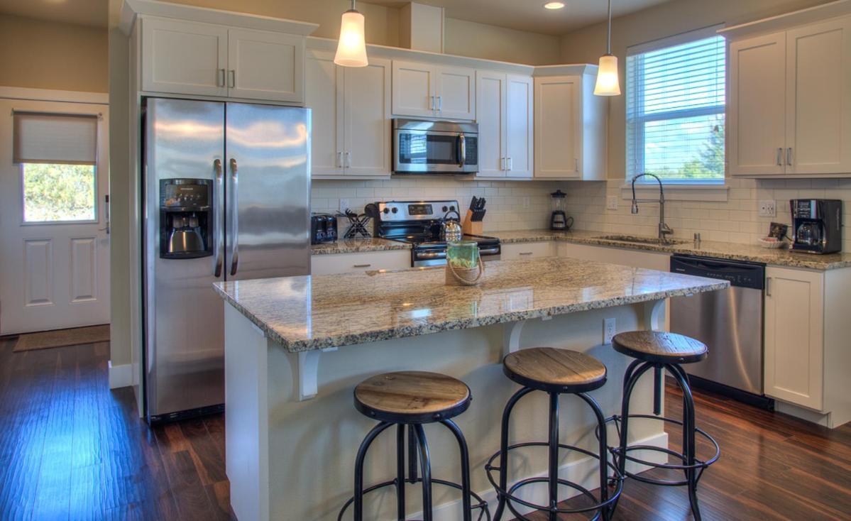 Salty Paws Villa Ocean Shores Bagian luar foto