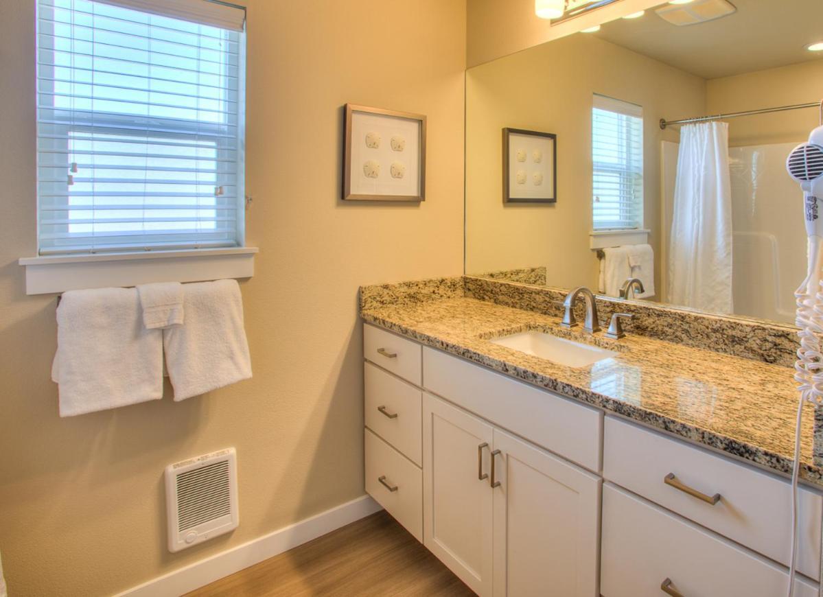 Salty Paws Villa Ocean Shores Bagian luar foto